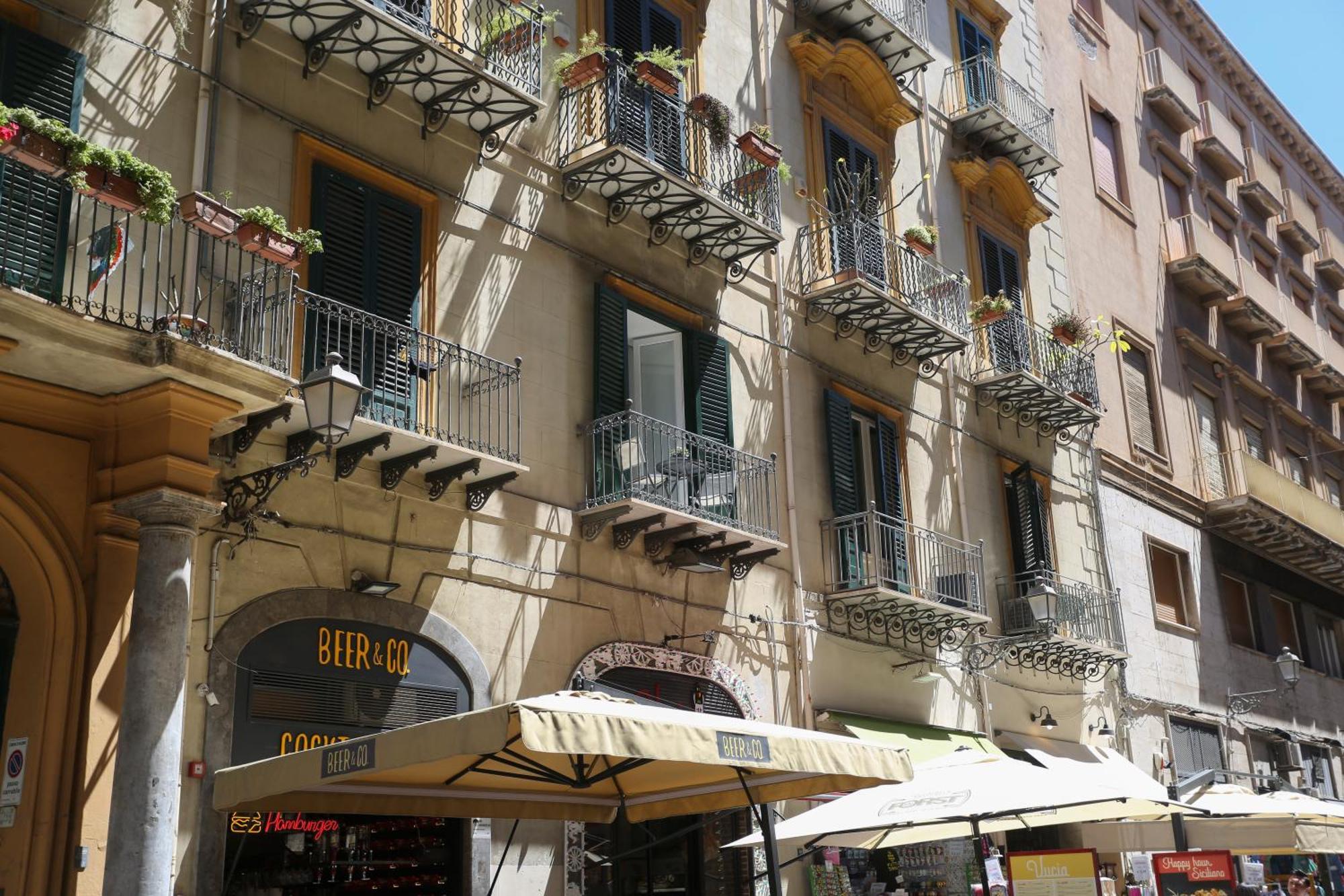 Maqueda View Apartment Palermo Exterior photo